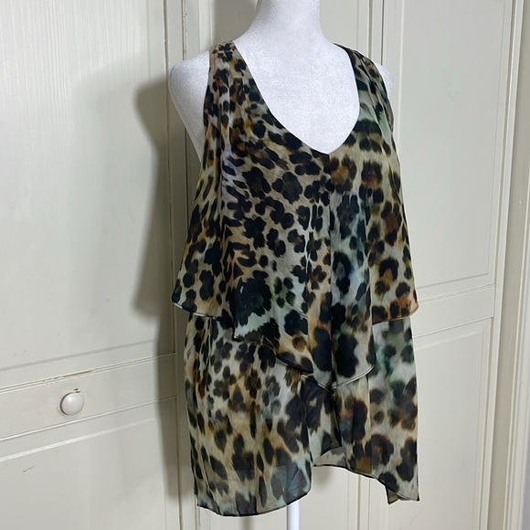 Boston Proper Women’s Leopard Print Top Blouse Size 12 Chiffon Tiered - Picture 4 of 8
